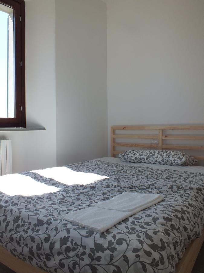 Il Torrione Bed & Breakfast Iesi Bagian luar foto